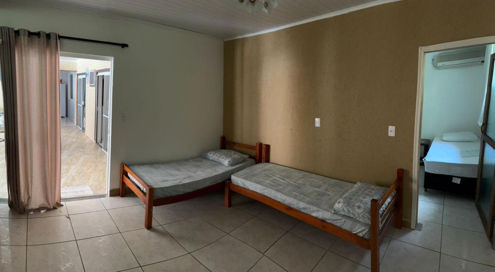 Recanto Pousada Ju&Ju Com Piscina Compartilhada Pontal do Paraná Kültér fotó